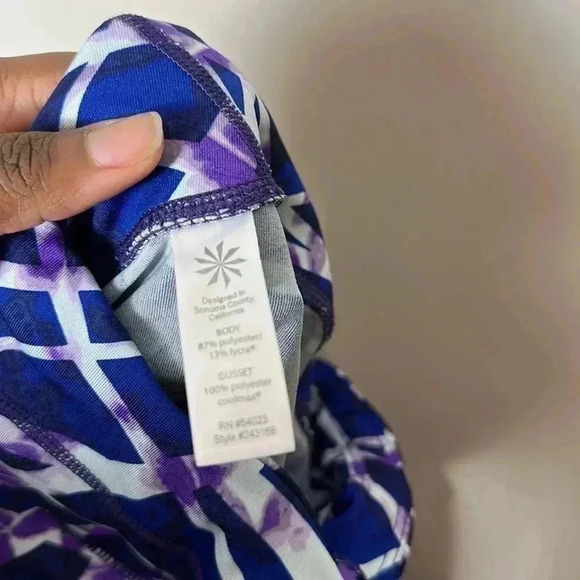 Athleta Floral Geometric Sonar Capri Blue Purple Leggings Womens Size XS - Picture 10 of 15
